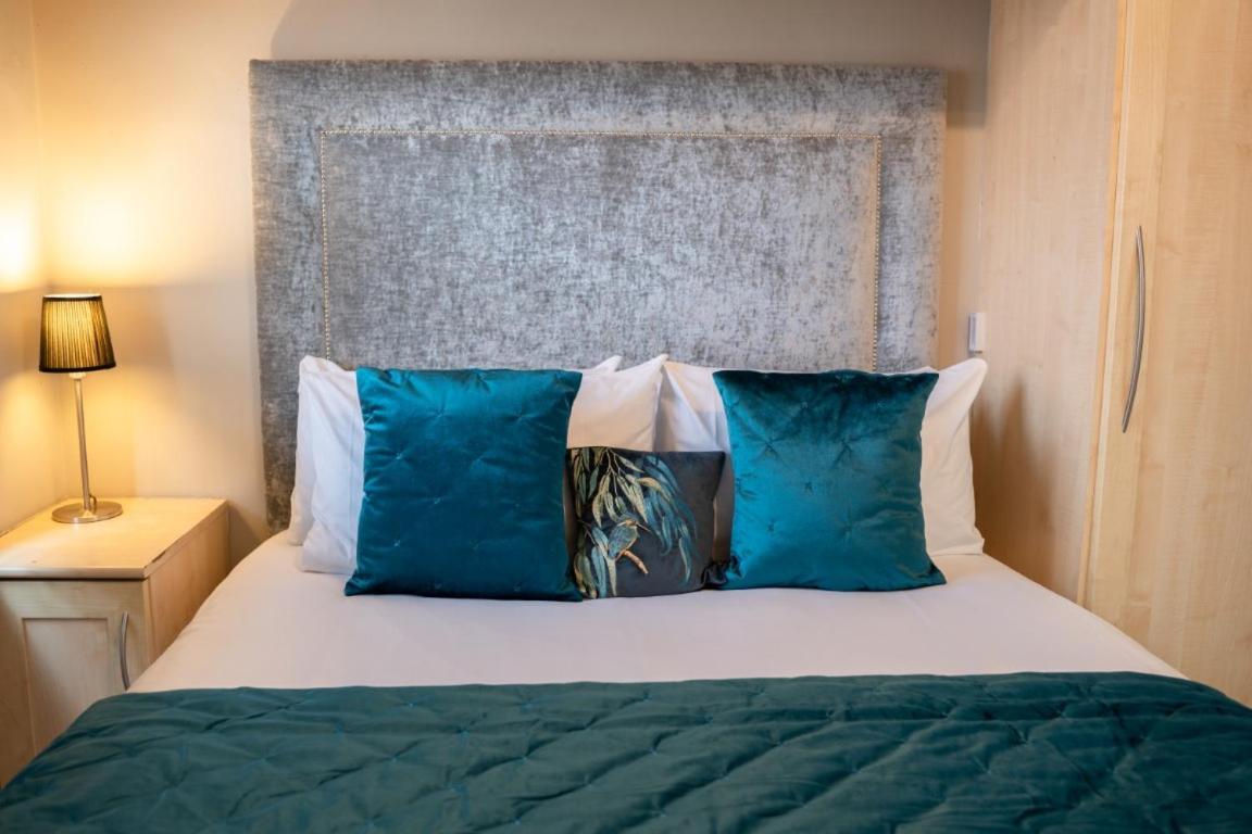 Perfectly Located Central Chester Town House -2Br Zewnętrze zdjęcie