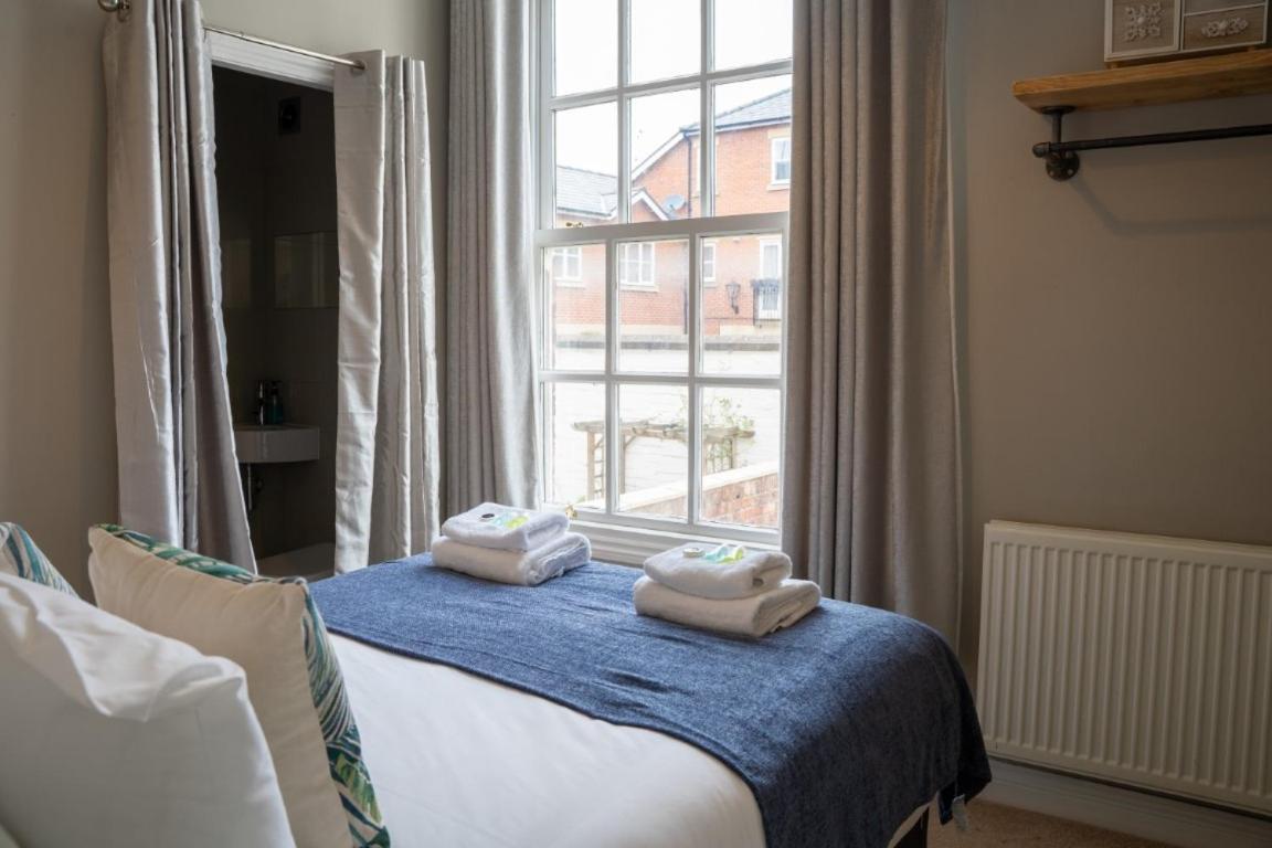 Perfectly Located Central Chester Town House -2Br Zewnętrze zdjęcie