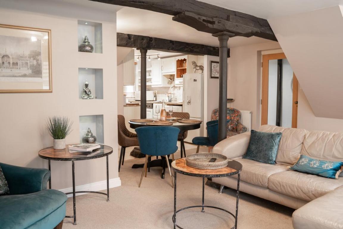 Perfectly Located Central Chester Town House -2Br Zewnętrze zdjęcie